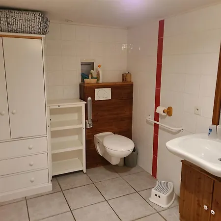 L'oree Des Bornes-appartement Avec Piscine Apartment Evires